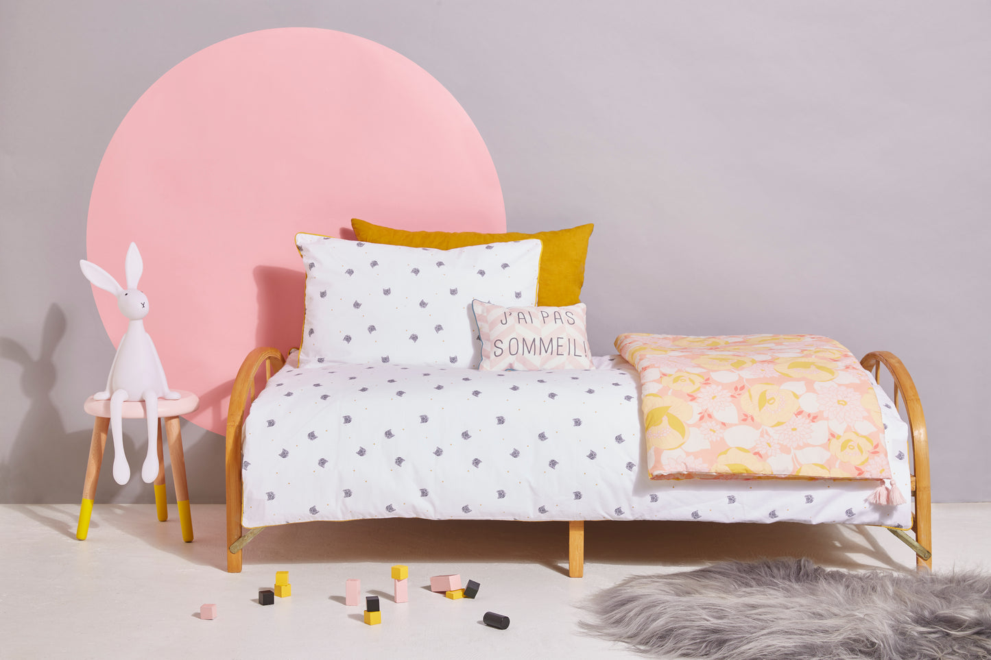 ROSE IN APRIL lempa JOSEPH BUNNY LAMP