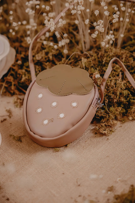 Mrs Ertha rankinukas - Strawberry Mrs Ertha rankinukas - Strawberry