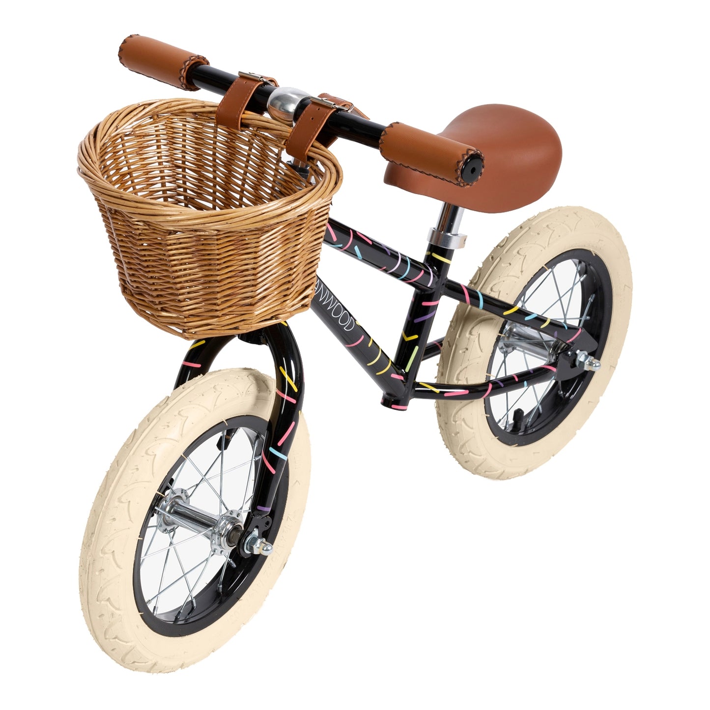 Banwood X Marest balansinis dviratis - Allegra Black with a wicker basket and beige tires.
