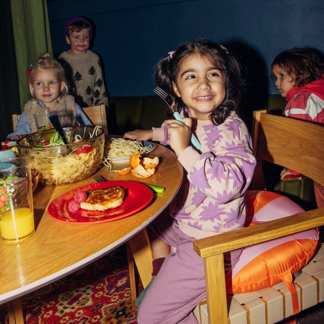 Bumblie - Seat booster - Paaukštinimo pagalvėlė (4 spalvos)