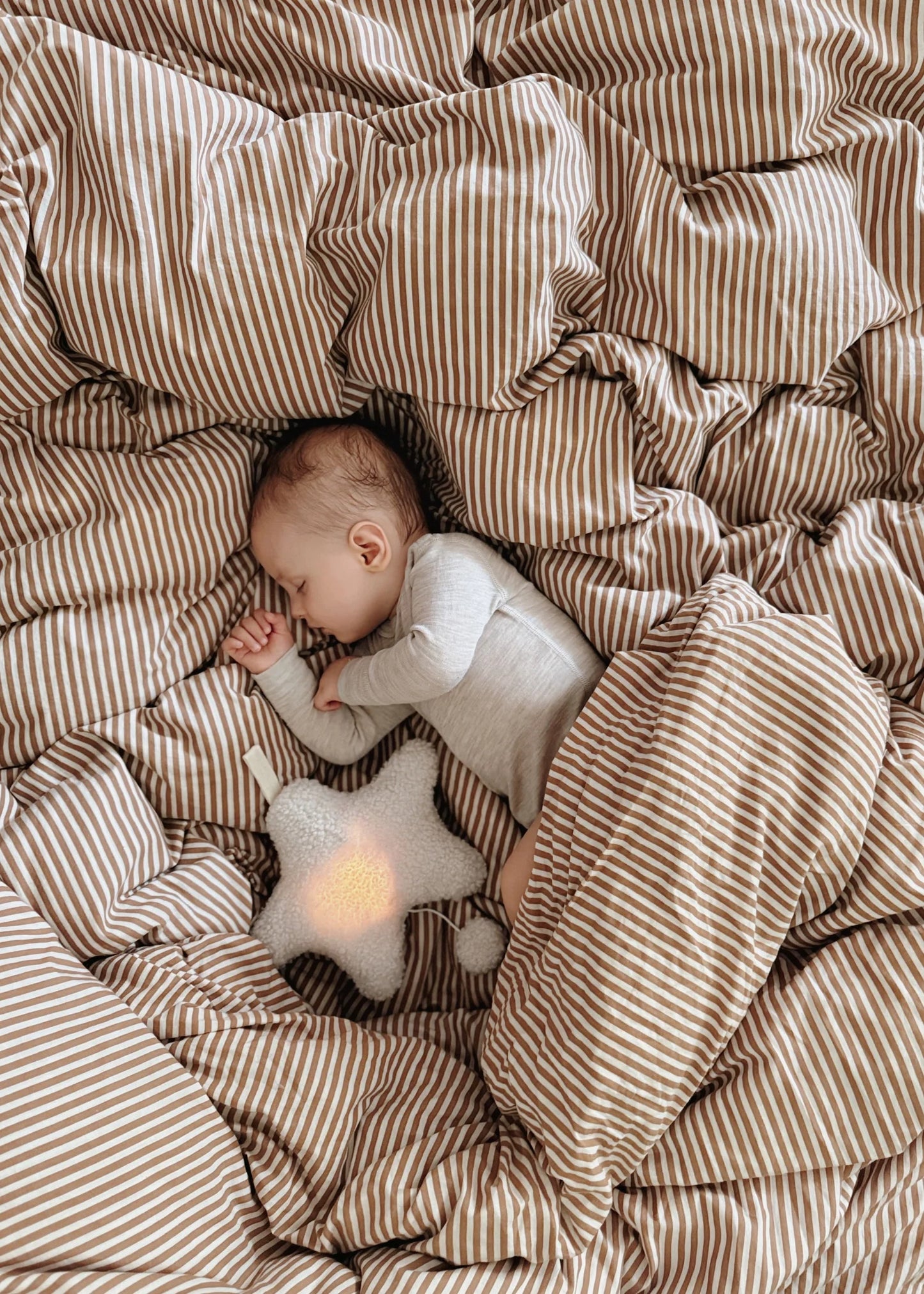 Naktinė grojanti lemputė - Night Buggies – Star ⭐️