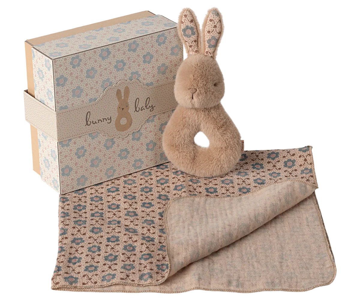 Maileg - Triušio merliuko ir barškučio rinkinys | Cream Peach