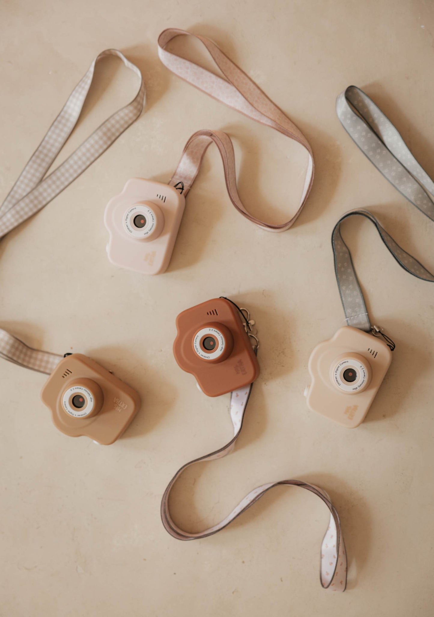 Fotoaparatas „Blush Flower Buds“