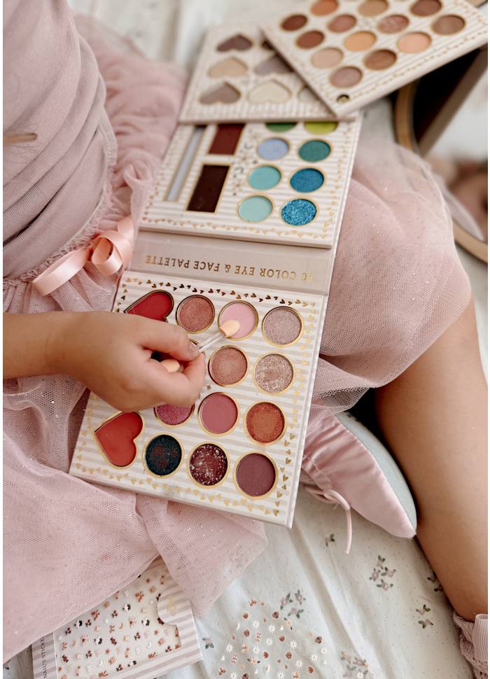 Didelė akių šešėlių paletė - Mon Chérie (50 spalvų)