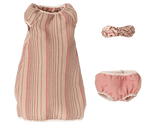 Maileg - Medium pelytė su naktiniais marškiniais - 33 cm | Nightgown - LE KUKU