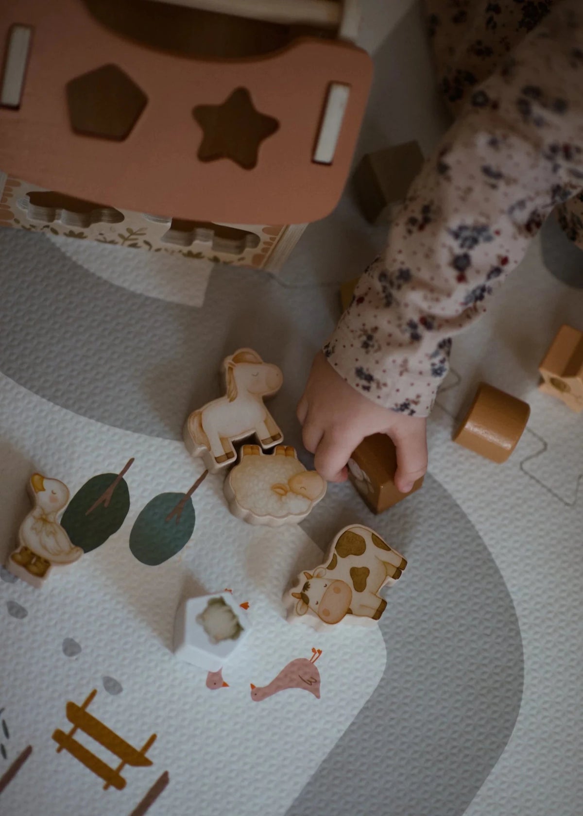 Mrs Ertha edukacinė Montessori dėlionė - Tiny Barn - LE KUKU