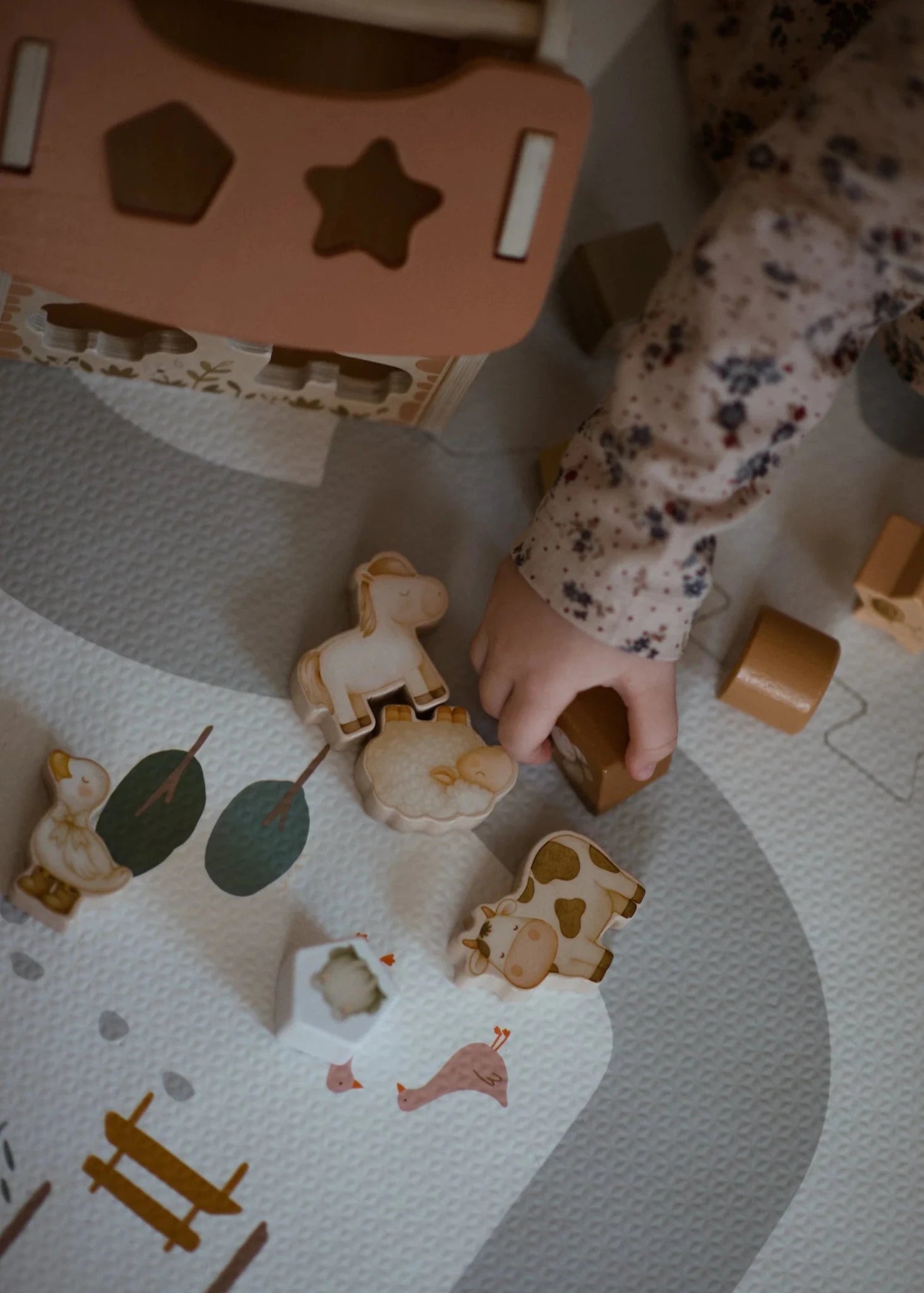 Mrs Ertha edukacinė Montessori dėlionė - Tiny Barn - LE KUKU